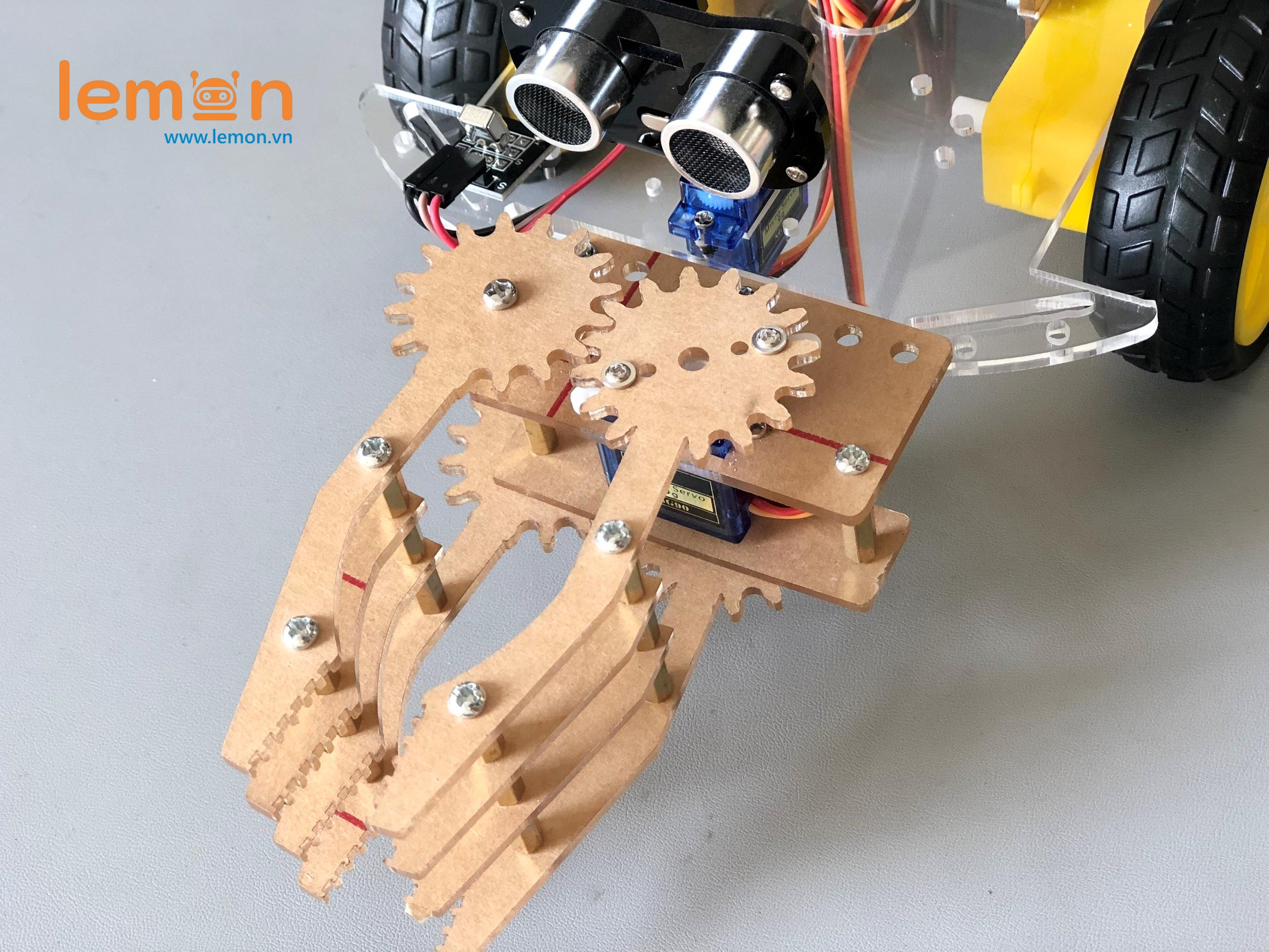 Bộ Xe Robot Arduino Điều Khiển Từ Xa Có Mỏ Kẹp Để Gắp Vật